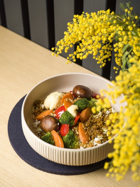 Vegan essen in Vorarlberg mit Gemüse mit Reis in Bio Qualität im Kleinwalsertal Restaurant Oswalda Hus.