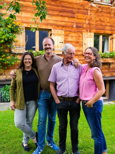 Gastgeberfamilie für Familienurlaub im Kleinwalsertal im Oswalda Hus Riezlern.